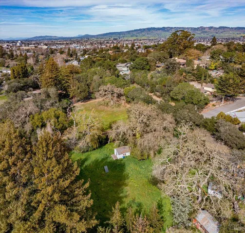 $525,000 | 1170 I Street, Petaluma, CA 94952