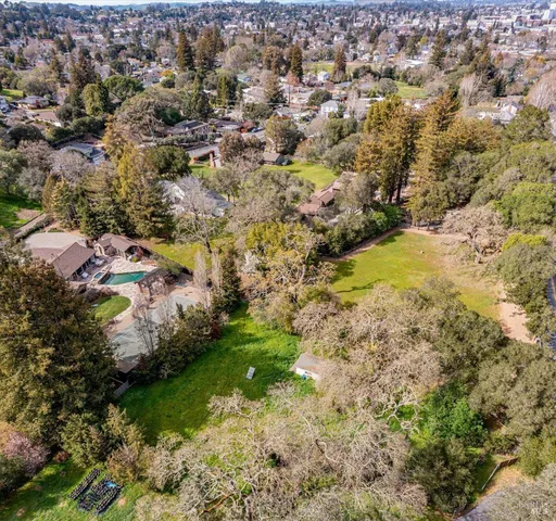 $525,000 | 1170 I Street, Petaluma, CA 94952