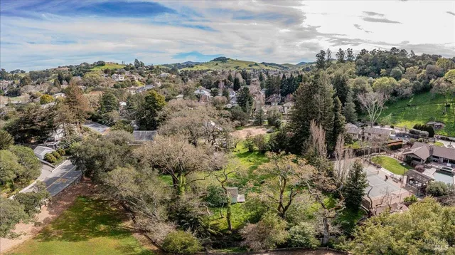 $525,000 | 1170 I Street, Petaluma, CA 94952