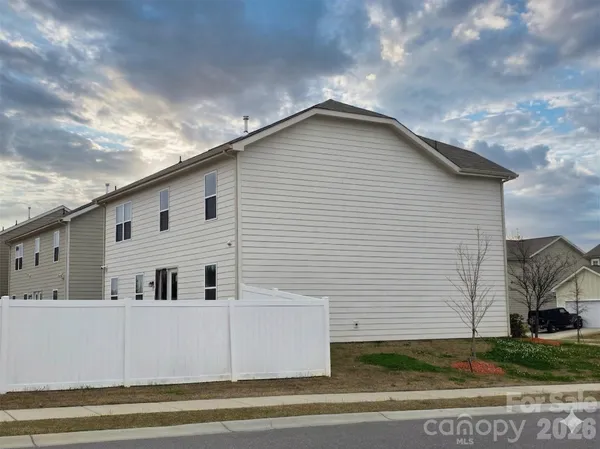 a house view with a outdoor space