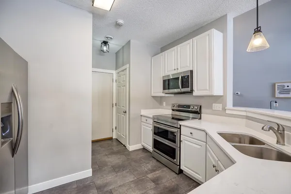 $309,900 | 16750 78th Place North, Maple Grove, MN 55311