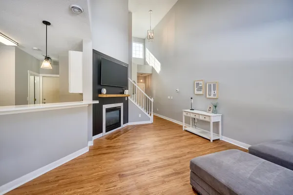 $309,900 | 16750 78th Place North, Maple Grove, MN 55311