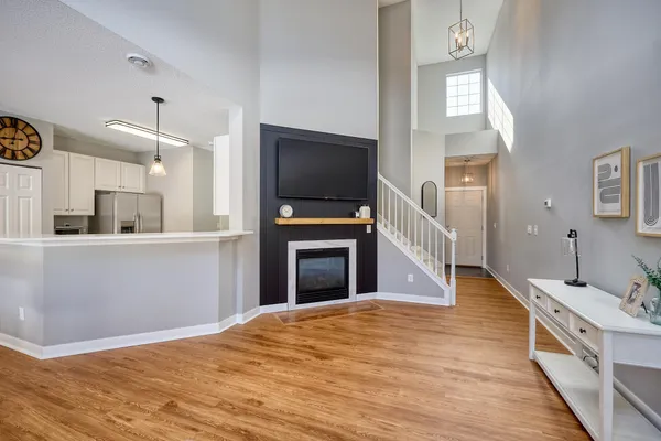 $309,900 | 16750 78th Place North, Maple Grove, MN 55311
