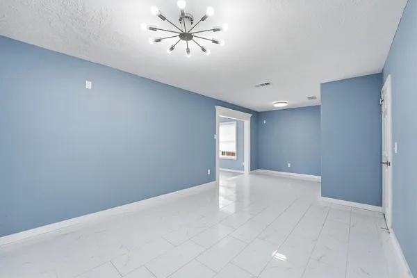 $2,150 | 18385 Ten Oaks Court, Porter, TX 77365