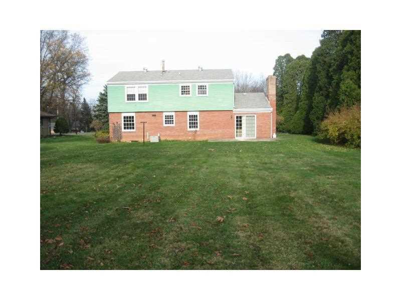 4075 Tuscarawas Road Beaver, PA 15009 - Photo 18 of 19 Exterior Back.
