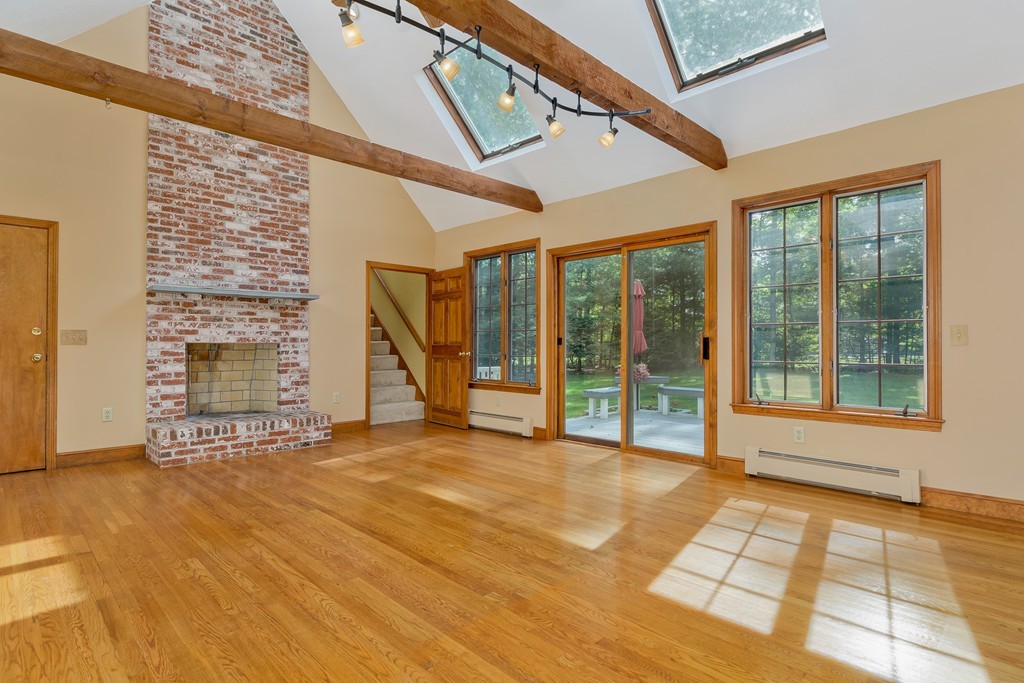 14 Gibbon Road Hopkinton, MA 01748 - Photo 5 of 29 Gallery Image 5