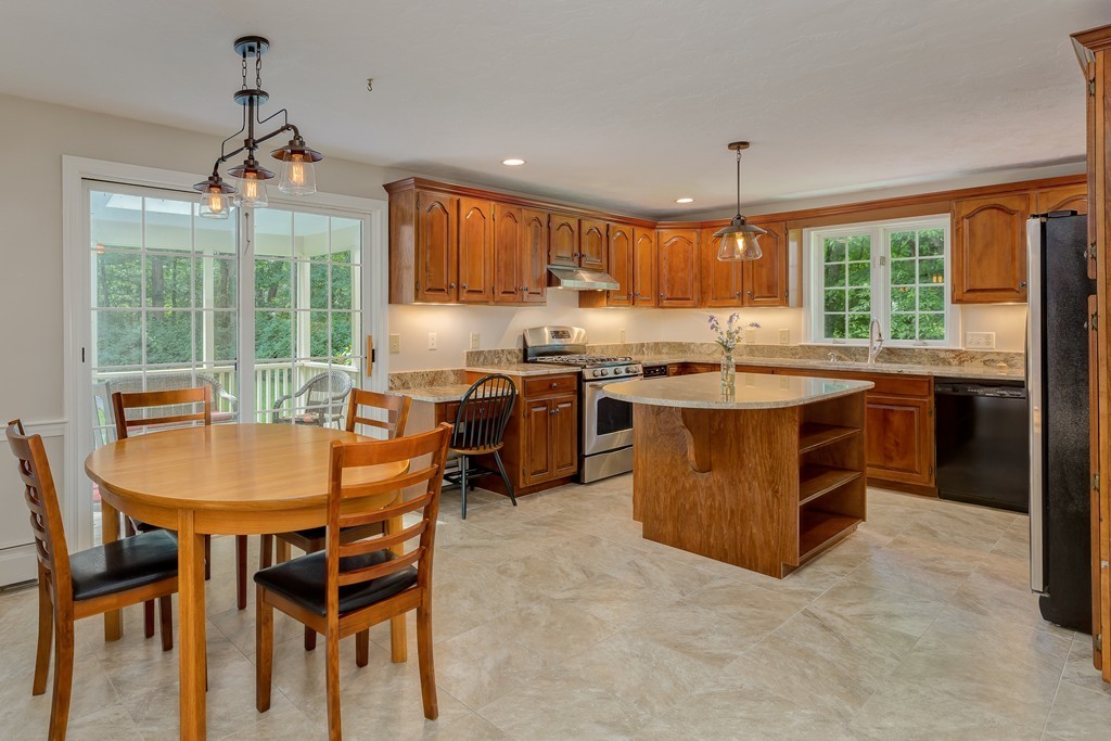 14 Gibbon Road Hopkinton, MA 01748 - Photo 9 of 29 Gallery Image 9