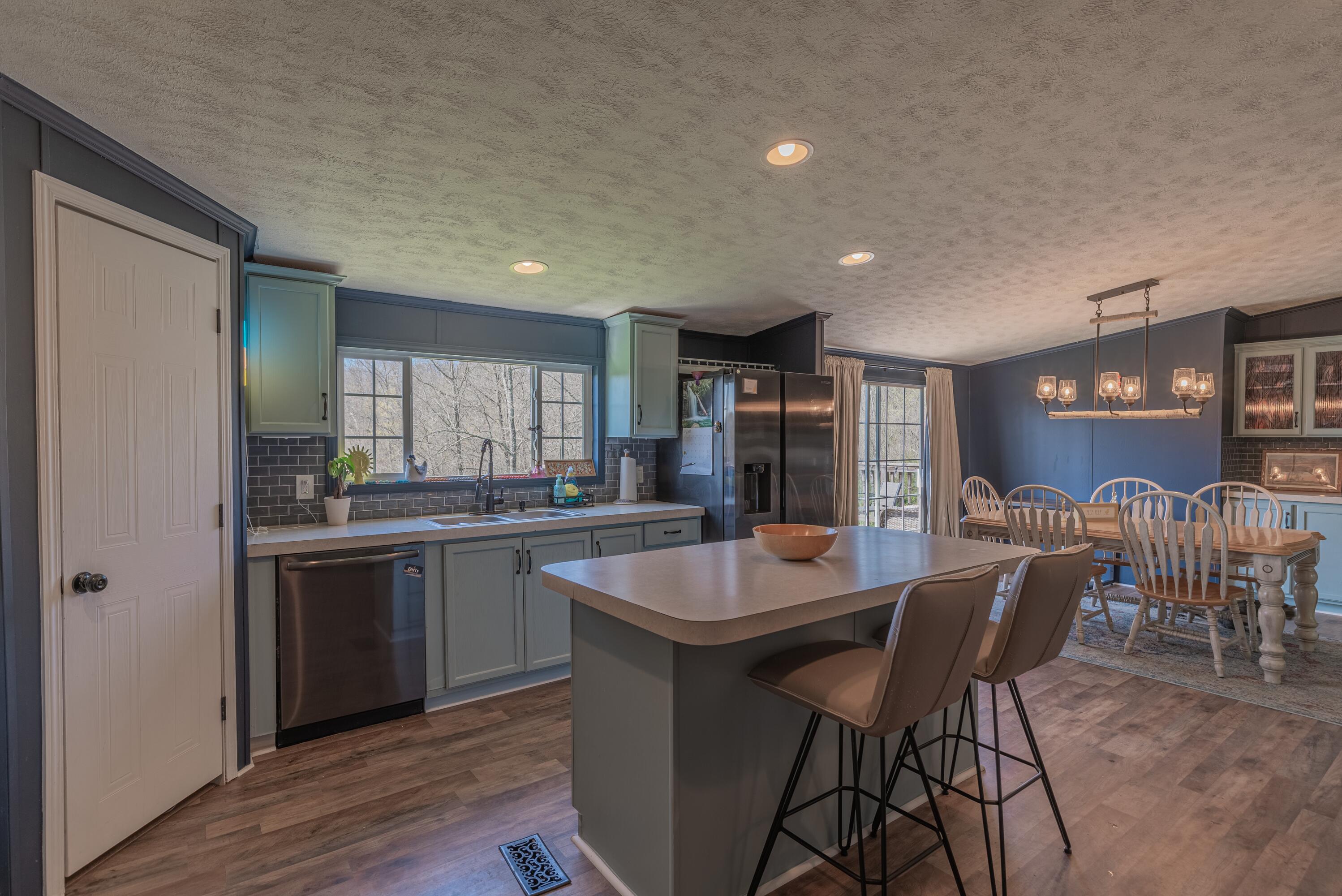 692 Barker Road California, KY 41007 - Photo 10 of 41 Gallery Image 10