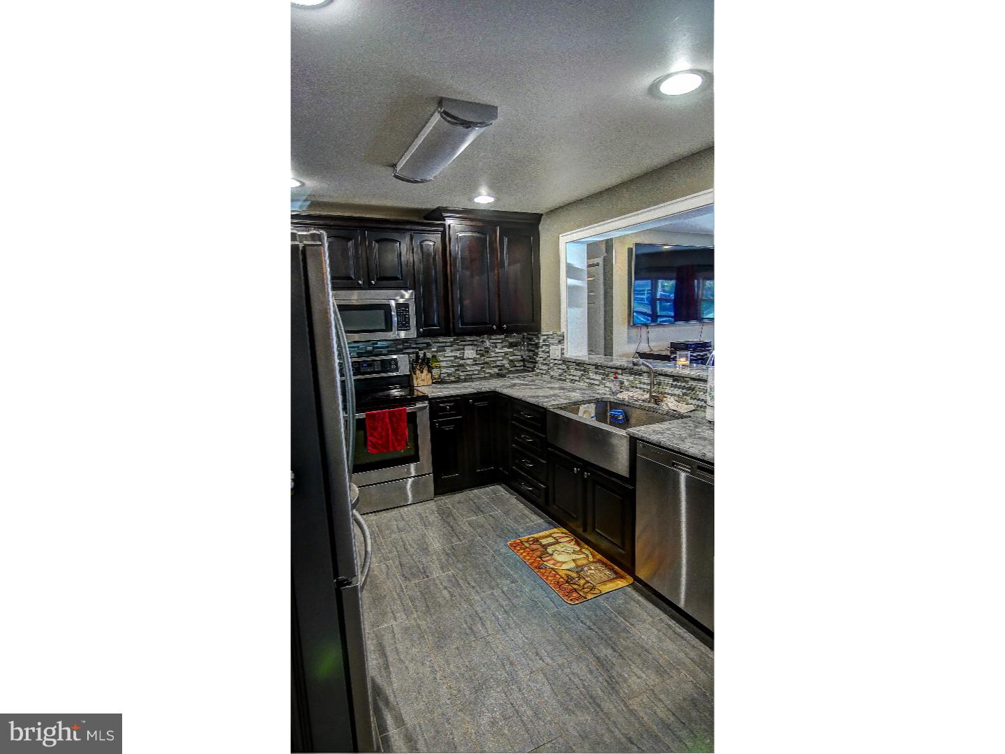 54 Quill Road Levittown, PA 19057 - Photo 12 of 25 Gallery Image 12
