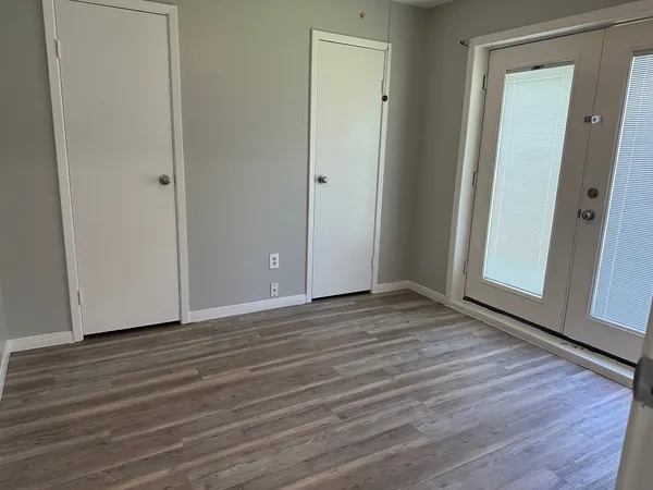 $1,700 | 221 Austin Street, Angleton, TX 77515