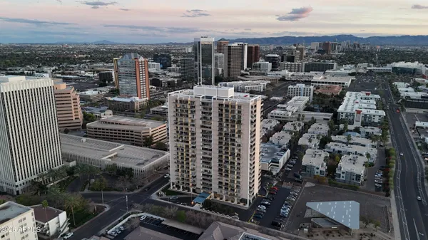 $430,000 | 207 West Clarendon Avenue, Unit F6, Phoenix, AZ 85013