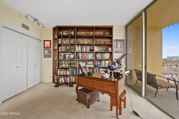 $430,000 | 207 West Clarendon Avenue, Unit F6, Phoenix, AZ 85013