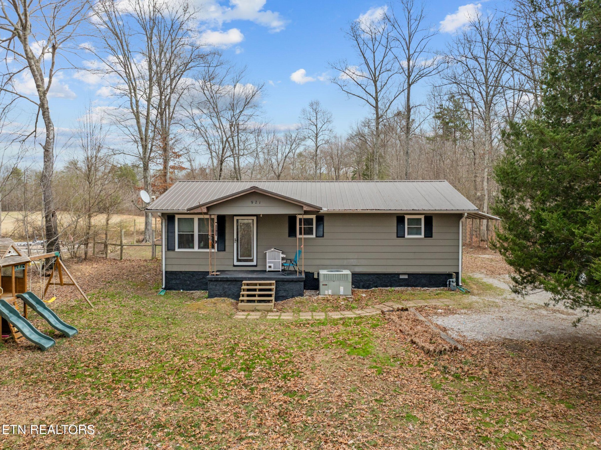 921 Fred Young Road Jamestown, TN 38556 - Photo 35 of 43 Gallery Image 35