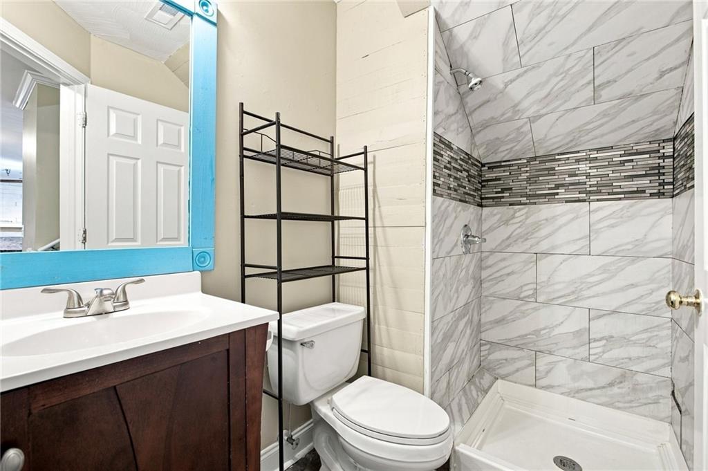 311 Brookside Way Canton, GA 30114 - Photo 9 of 34 Gallery Image 9