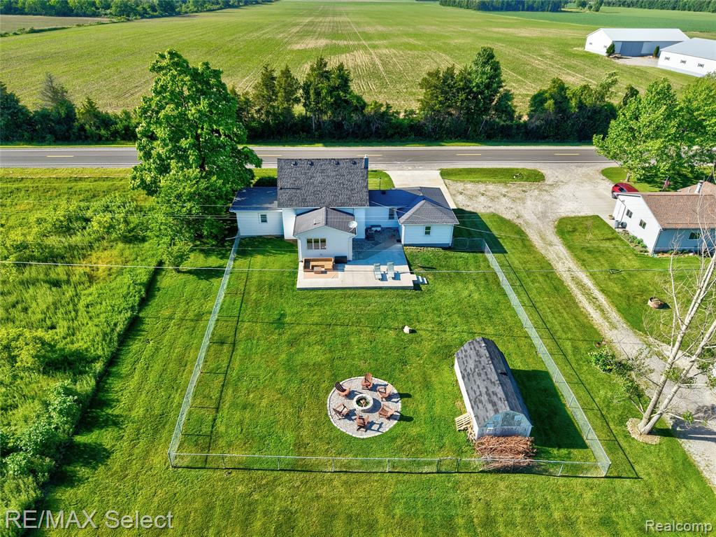 10469 West Pierson Road Flushing, MI 48433 - Photo 4 of 52