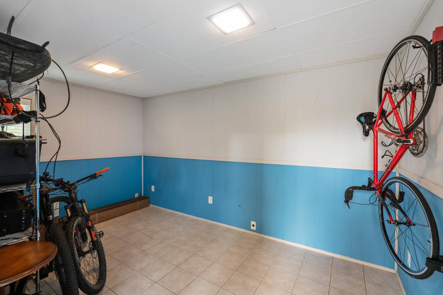 26571 Oliver Road Carmel, CA 93923 - Photo 38 of 63 a view of a room with gym equipment