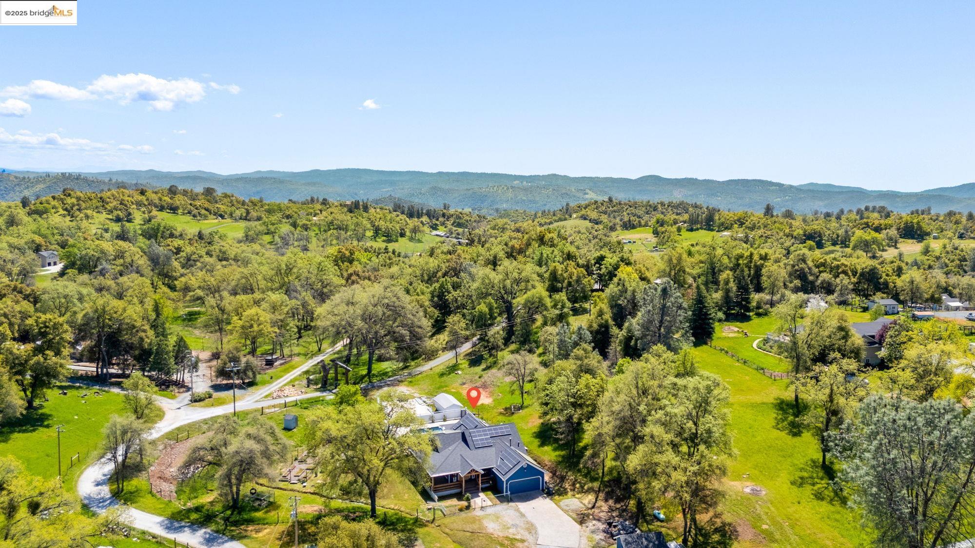 18060 Rob-Ric Road Sonora, CA 95370 - Photo 46 of 52 a view of an outdoor space and a yard