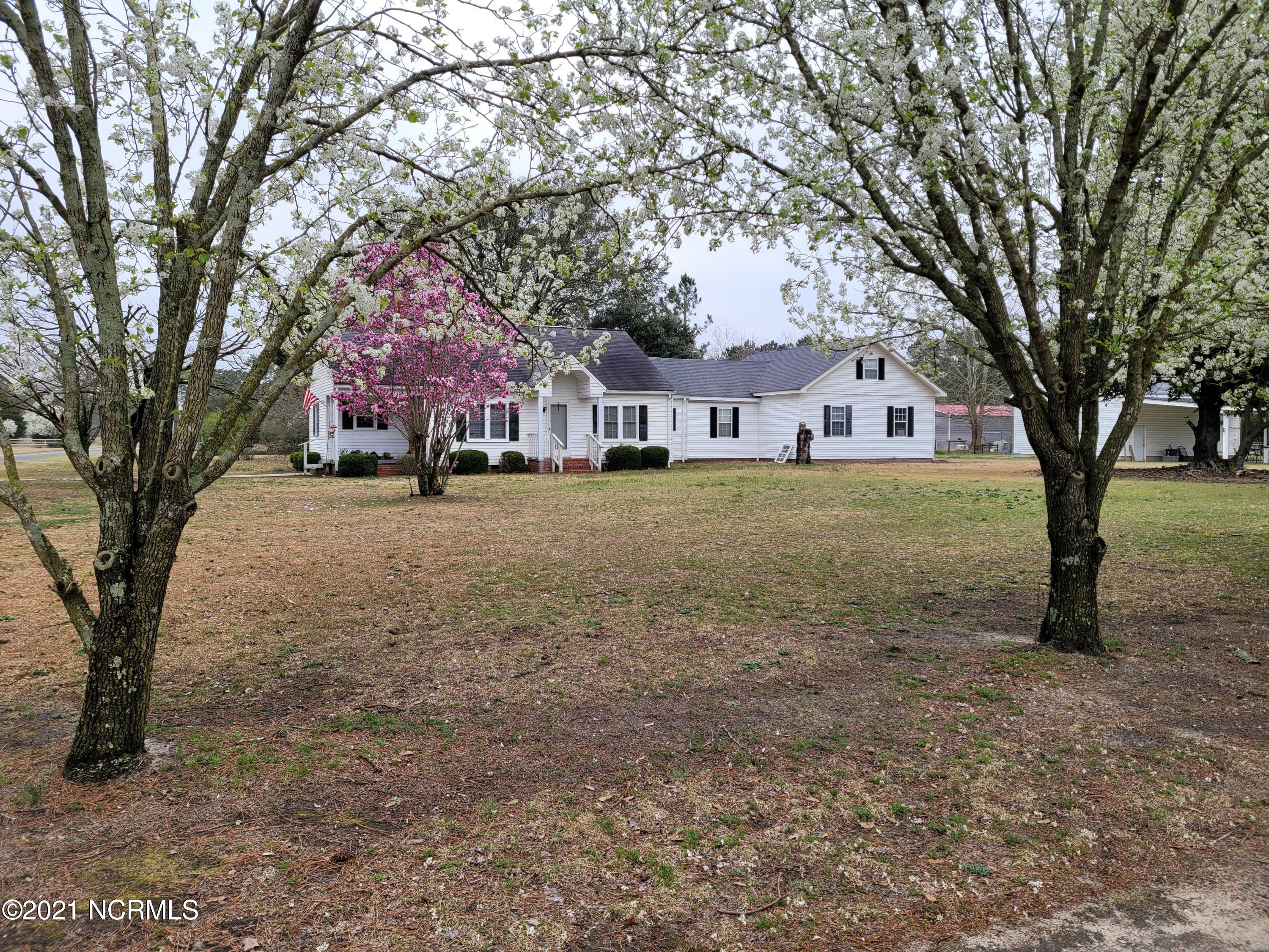 98 Luther Brisson Road Bladenboro, NC 28320 - Photo 1 of 12 20210317_165434