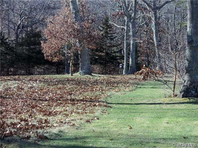500 Point Pleasant Road Mattituck, NY 11952 - Photo 1 of 1 Property