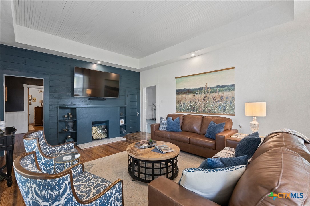 701 South Gilbert Road Edna, TX 77957 - Photo 11 of 48 Gallery Image 11