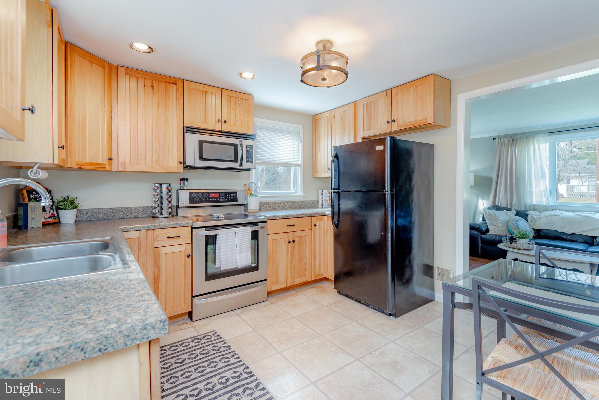 878 Cedars Road Lewisberry, PA 17339 - Photo 8 of 28