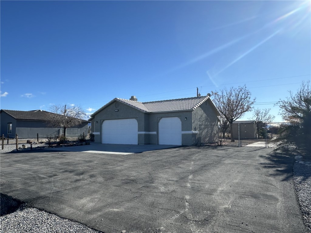 1721 South Blagg Road Pahrump, NV 89048 - Photo 3 of 56
