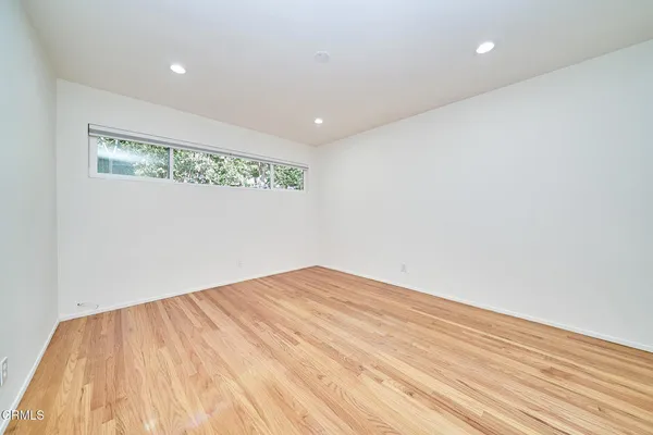 $5,200 | 5212 New York Avenue, La Crescenta, CA 91214