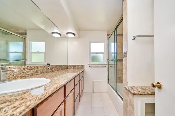 $5,200 | 5212 New York Avenue, La Crescenta, CA 91214