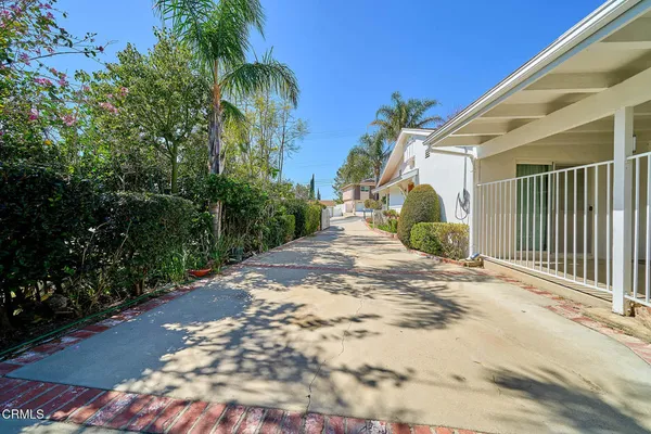 $5,200 | 5212 New York Avenue, La Crescenta, CA 91214