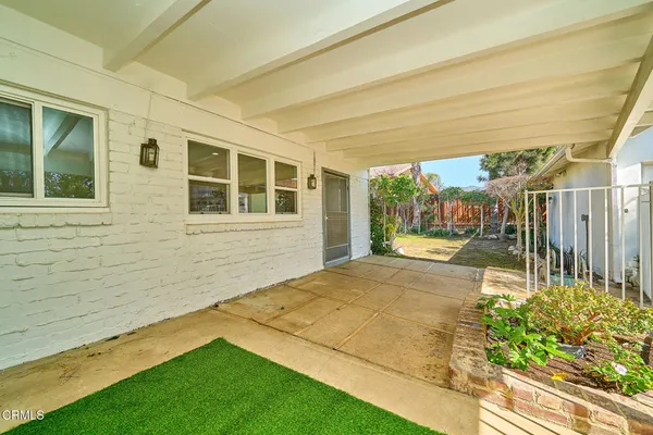 $5,200 | 5212 New York Avenue, La Crescenta, CA 91214
