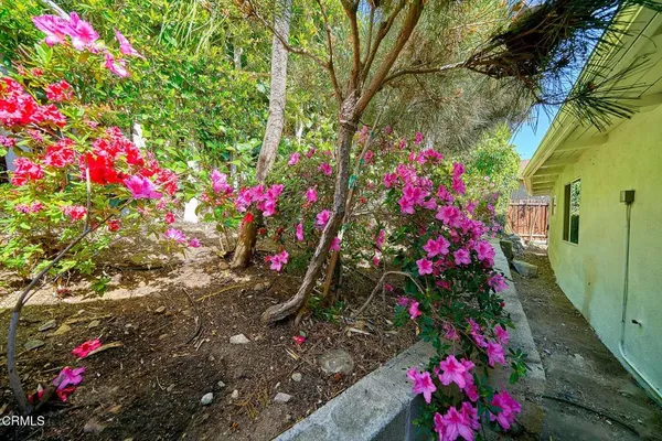 $5,200 | 5212 New York Avenue, La Crescenta, CA 91214