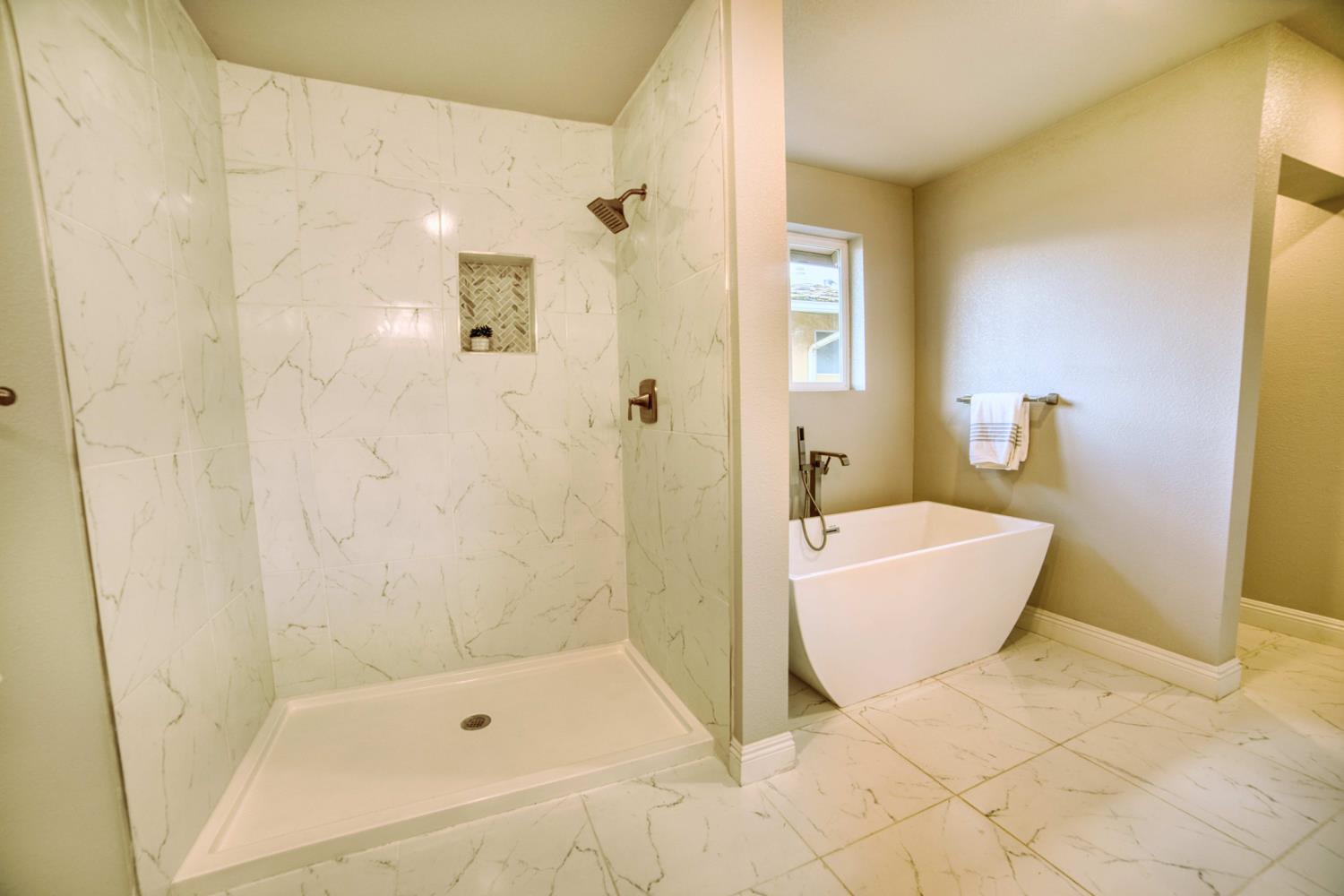 1712 West 5th Street Madera, CA 93637 - Photo 16 of 19