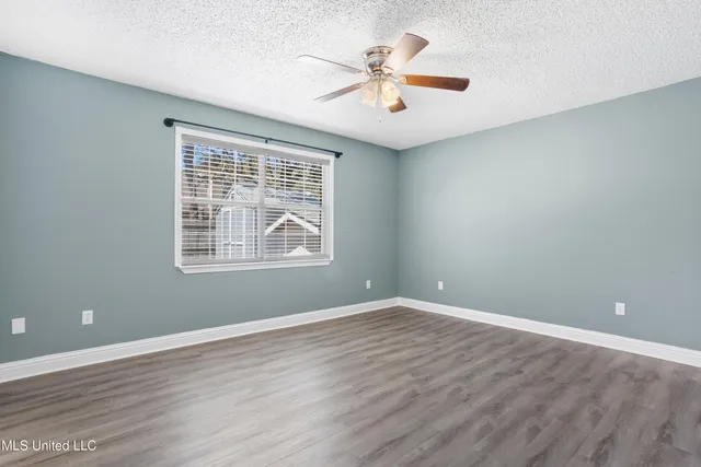 $2,250 | 1517 Porpoise Street, Ocean Springs, MS 39564