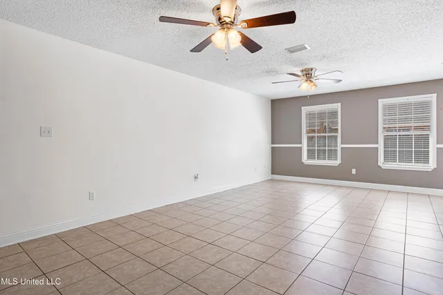 $2,250 | 1517 Porpoise Street, Ocean Springs, MS 39564