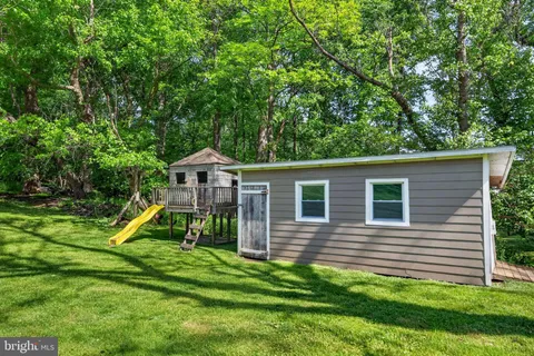 $1,776,250 | 9701 Overlea Drive, Rockville, MD 20850