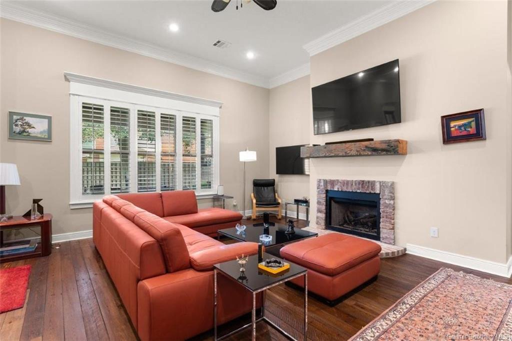 2700 Rue Calais Lake Charles, LA 70605 - Photo 2 of 29 Gallery Image 2