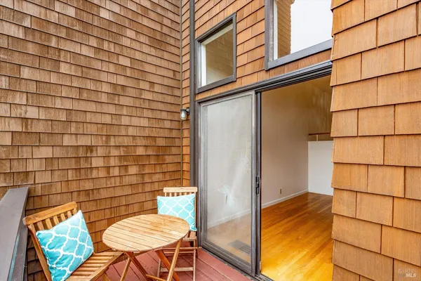 $875,000 | 406 Donahue Street, Sausalito, CA 94965