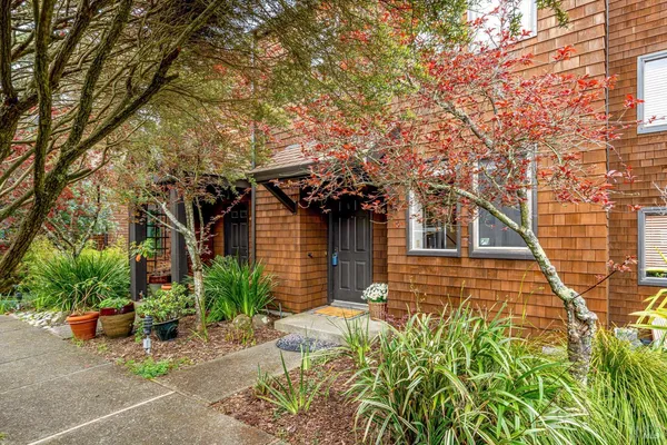 $875,000 | 406 Donahue Street, Sausalito, CA 94965