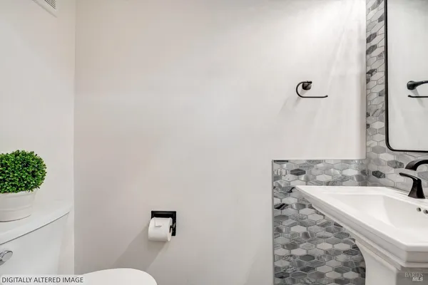 $875,000 | 406 Donahue Street, Sausalito, CA 94965