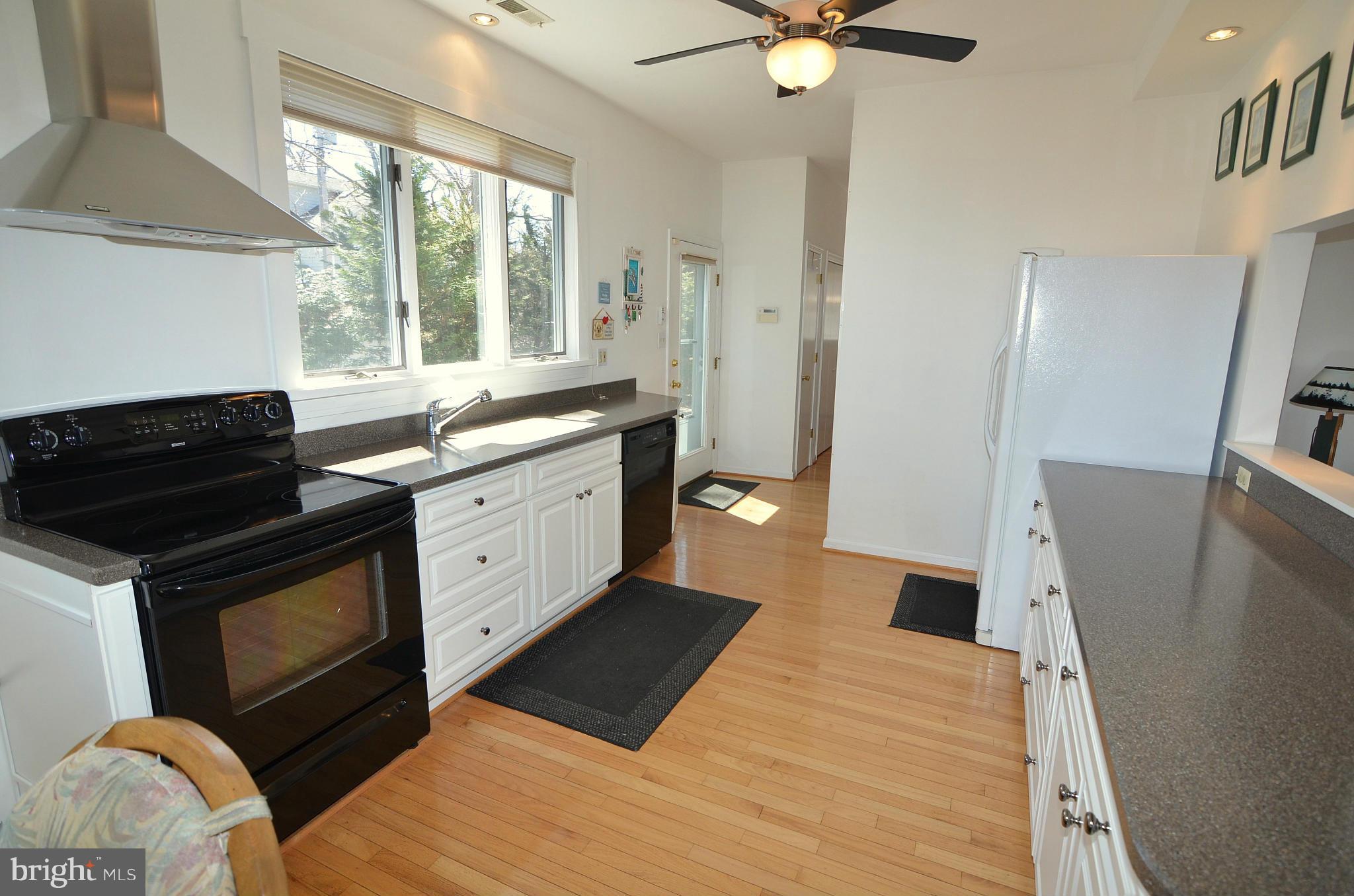 1716 Bayview Road Shady Side, MD 20764 - Photo 14 of 30 Kitchen
