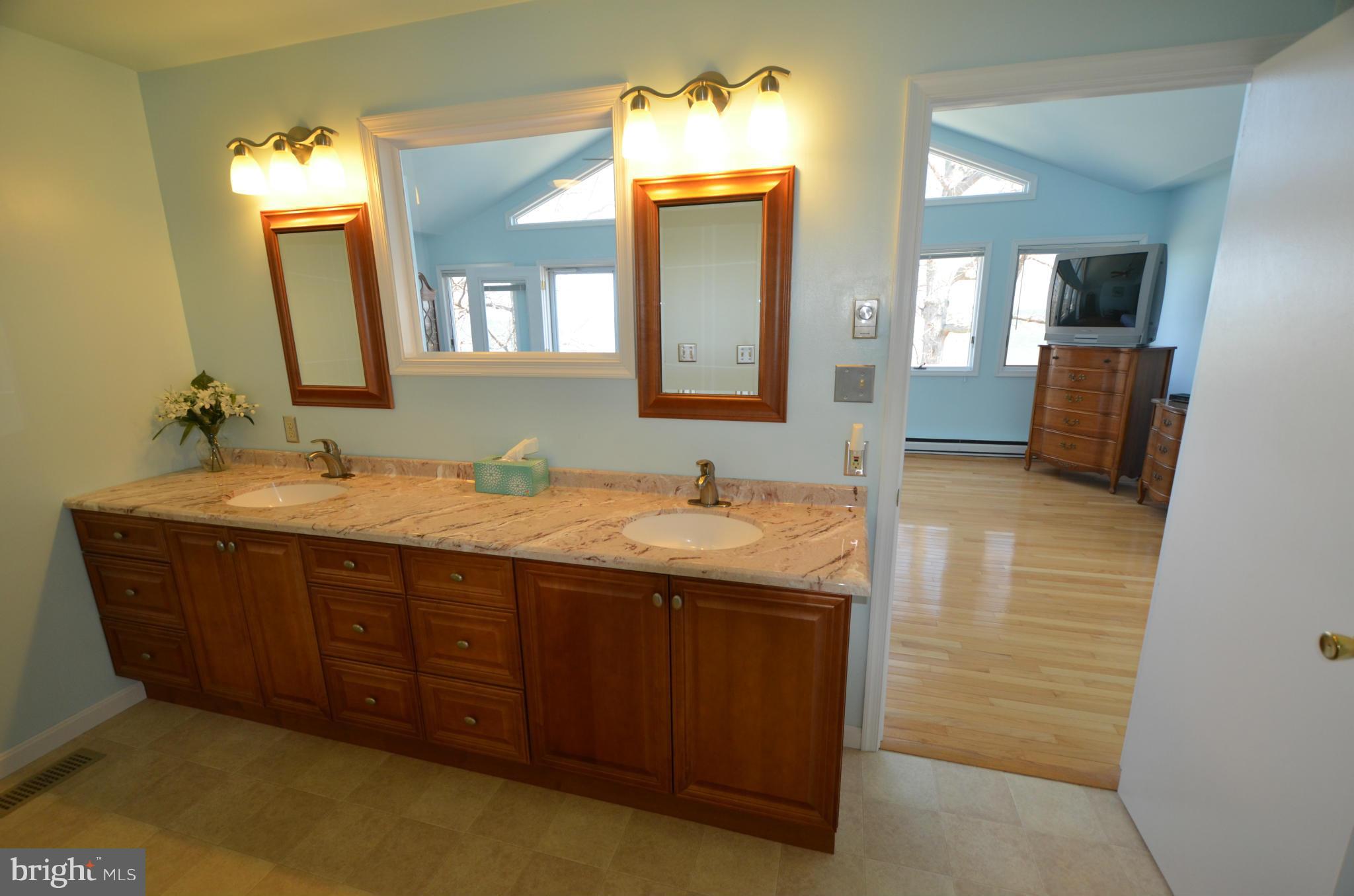 1716 Bayview Road Shady Side, MD 20764 - Photo 23 of 30 Bath (Master)