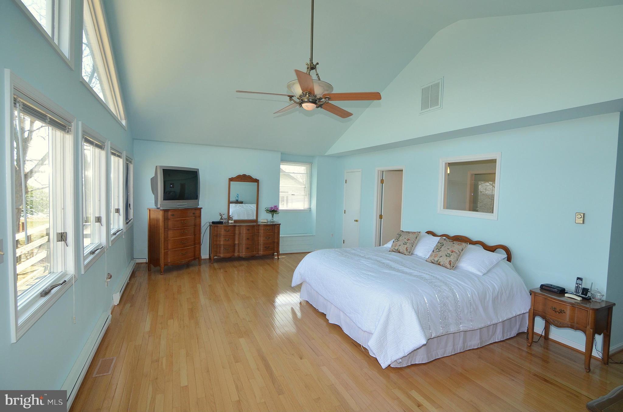 1716 Bayview Road Shady Side, MD 20764 - Photo 6 of 30 Bedroom (Master)
