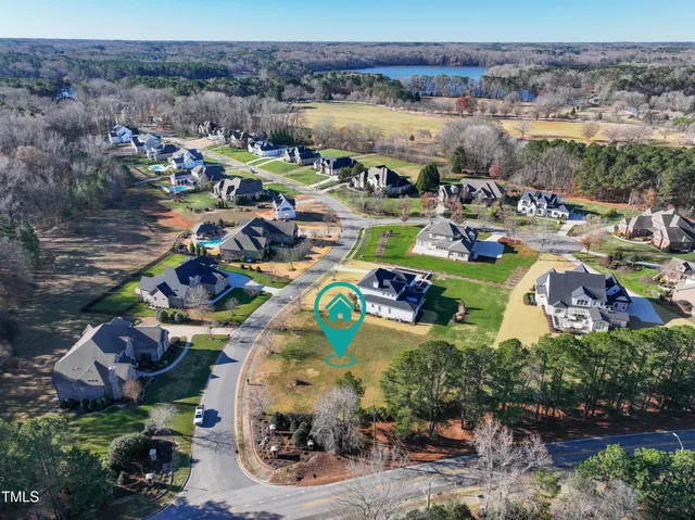 a view of an outdoor space