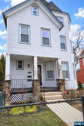 $2,850 | 438 Devon Street, Unit 2, Kearny, NJ 07032
