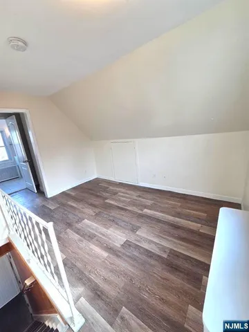 $2,850 | 438 Devon Street, Unit 2, Kearny, NJ 07032