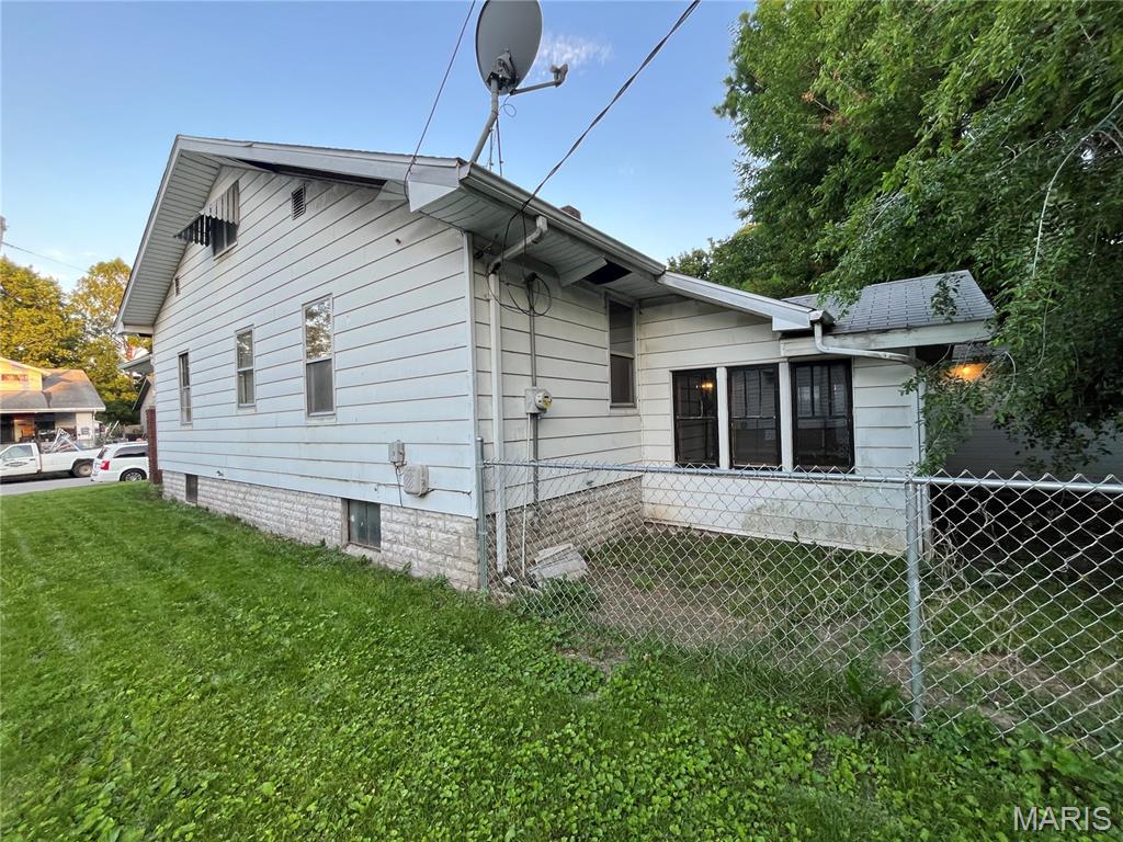 231 South 19th Street Decatur, IL 62521 - Photo 18 of 46