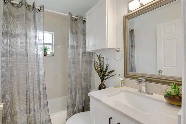 $3,100 | 441 20th Street, West Palm Beach, FL 33407