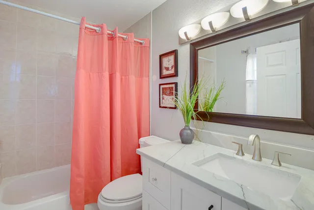 $3,100 | 441 20th Street, West Palm Beach, FL 33407