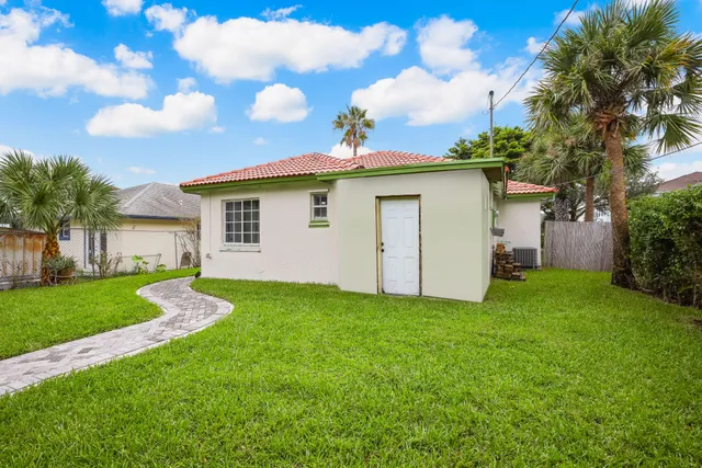 $3,100 | 441 20th Street, West Palm Beach, FL 33407