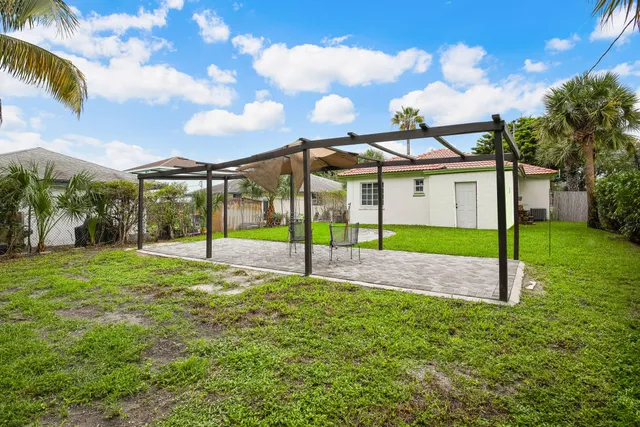 $3,100 | 441 20th Street, West Palm Beach, FL 33407